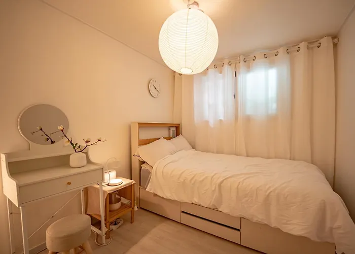 New Modern In K-hanok Style Gangnam